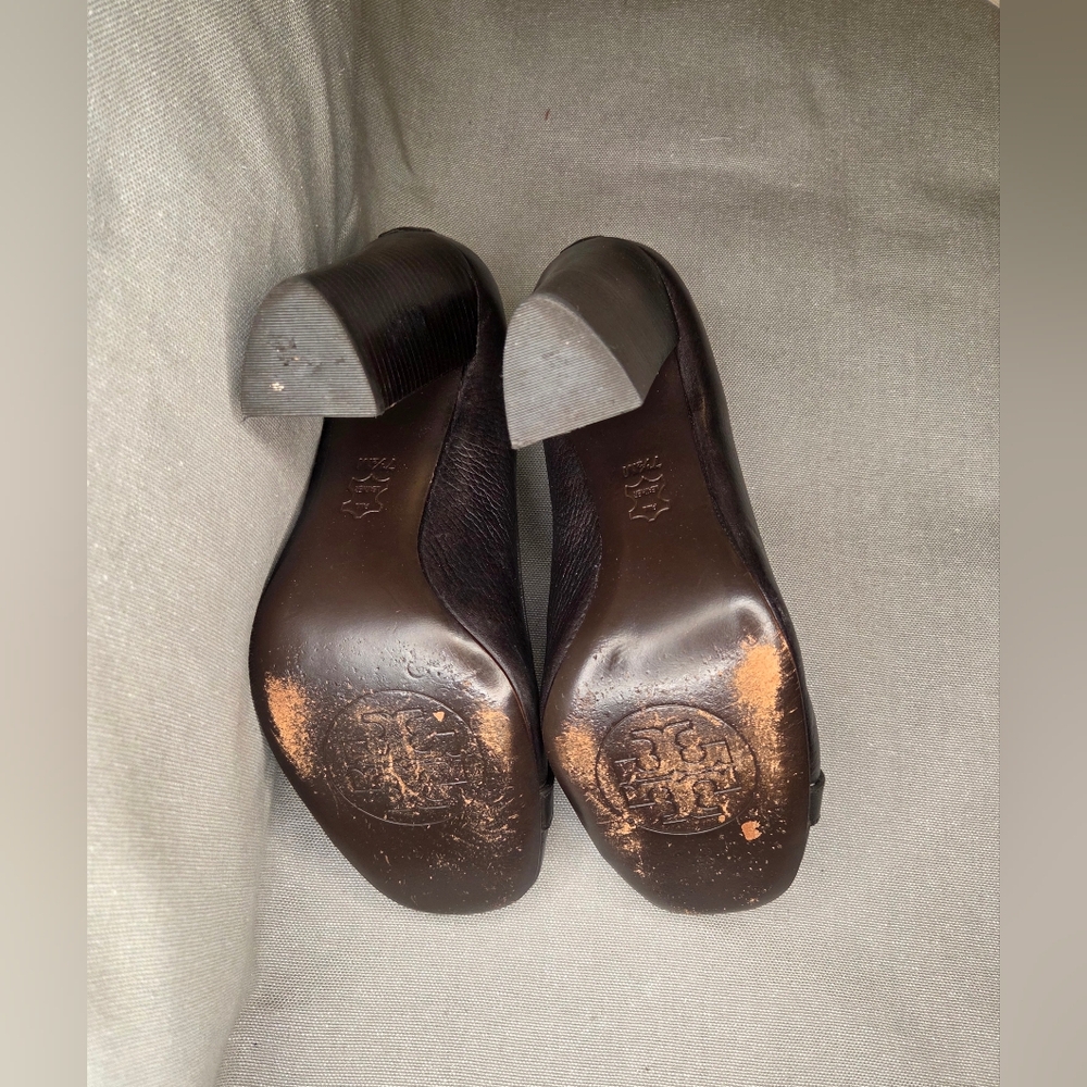 Tory Burch Julian High-heel Pumps - Picture 4 of 4